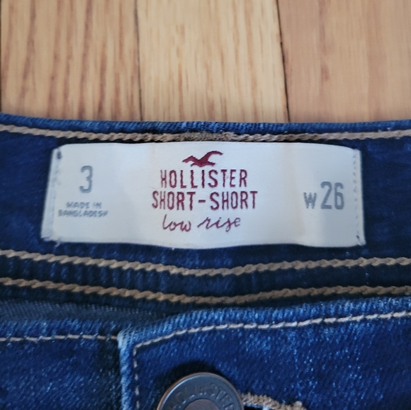 Hollister Short-Short Low-Rise Jean Shorts - Picture 3 of 3